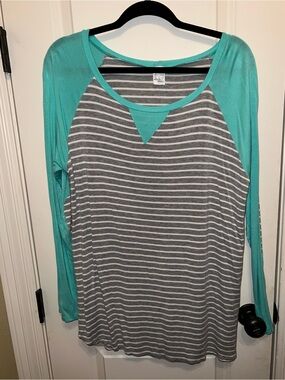 Sun n Moon Gray Teal Striped Raglan Long Sleeve Tee